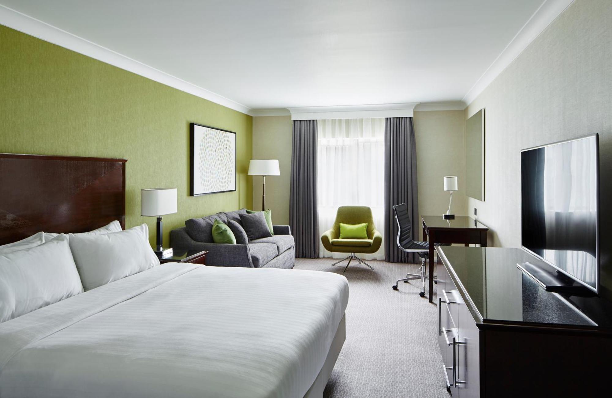 Delta Hotels By Marriott Manchester Airport Hale  Exterior foto
